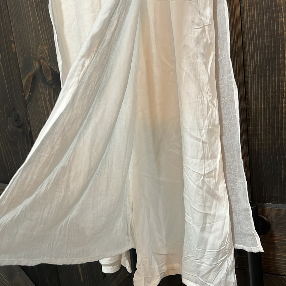 Cropped Wide-Leg White Linen-Blend Pants - Picture 4 of 9